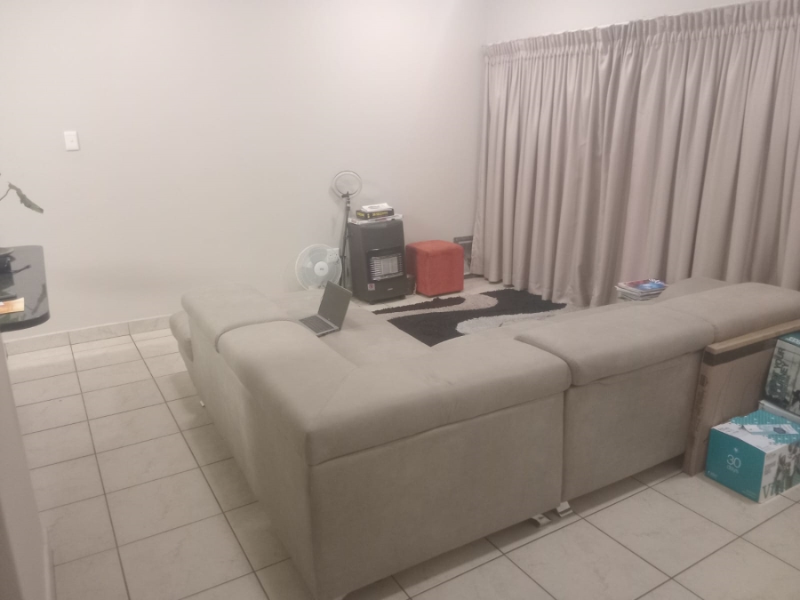 To Let 2 Bedroom Property for Rent in Berea Eastern Cape